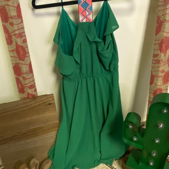 Chiffon Green mini Dress - Picture 2 of 5